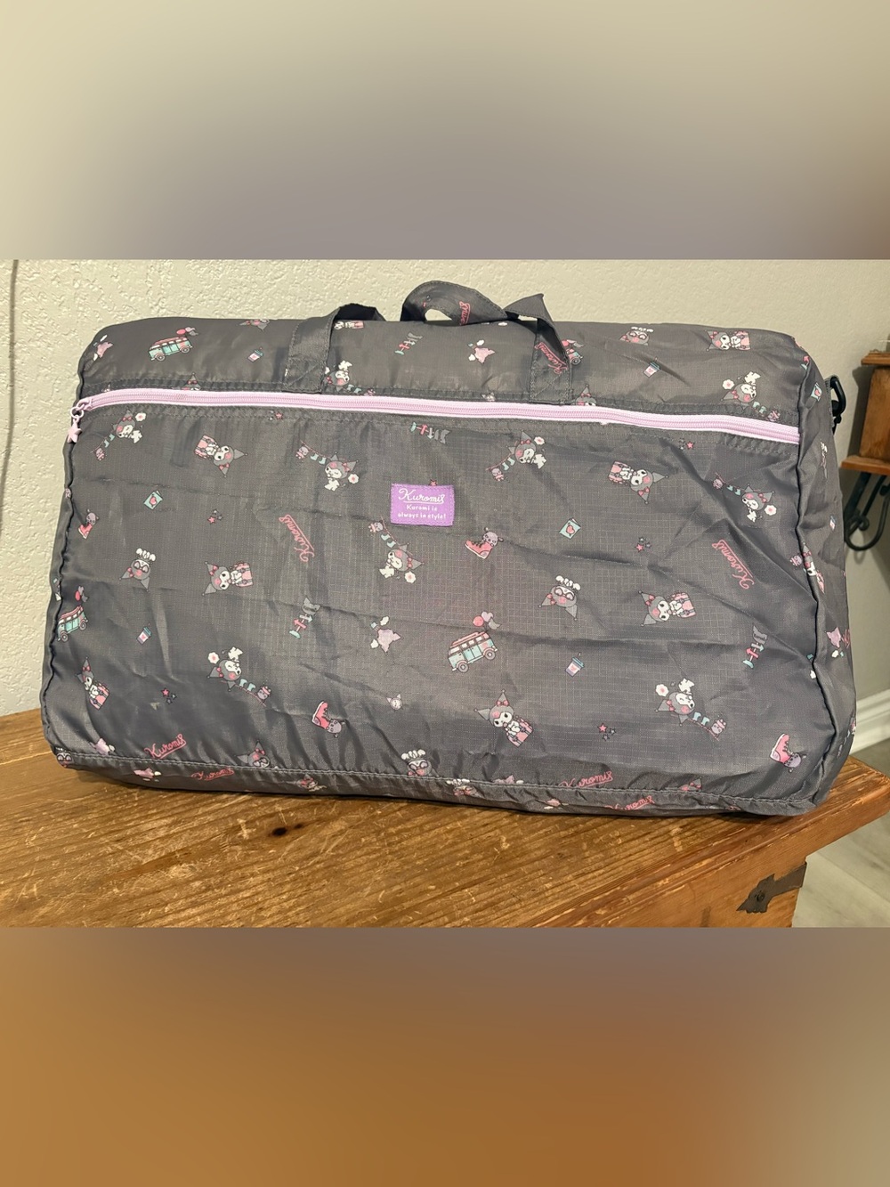 Like New Sanrio Hello Kitty Official Merchandise Cute Kuromi Travel Duffel Bag